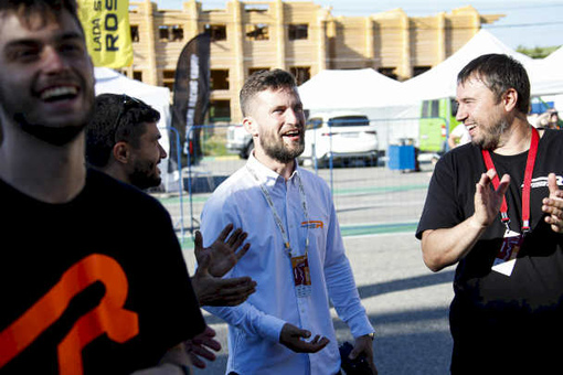 1 серия мини-фильма о юниорах RUMOS RACING Марке Мецкере и Николае Калинине. Обязательно смотрите видео, в котором инженер Антон Селивёрстов @antoniotver69 и тренер Ефим Гантмахер @emakher рассказывают о юниорах то, чего вы ещё не знали!