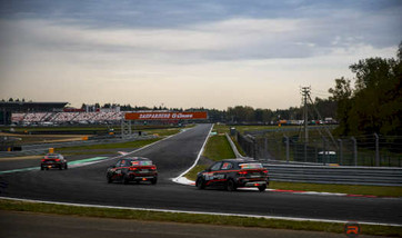 Яркий гоночный уик-энд на Moscow Raceway